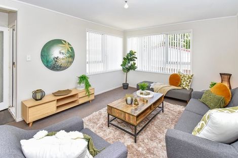 Photo of property in 25 Gibbons Road, Weymouth, Auckland, 2103