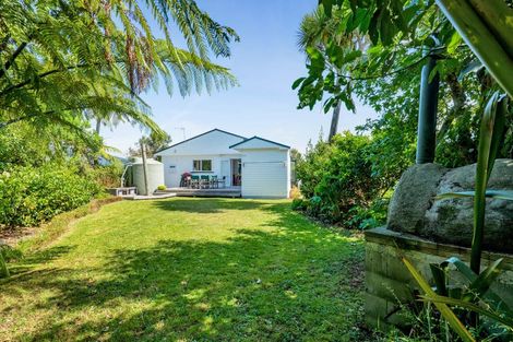 Photo of property in 40 Turakina Street, Merrilands, New Plymouth, 4312