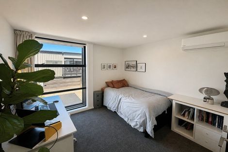 Photo of property in 10 Kaiwawao Lane, Hobsonville, Auckland, 0616