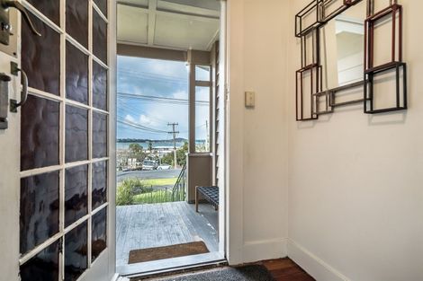 Photo of property in 14 Richmond Avenue, Northcote Point, Auckland, 0627