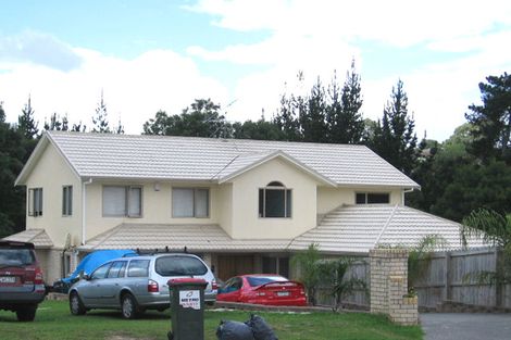 Photo of property in 15 Berkshire Terrace, Massey, Auckland, 0614