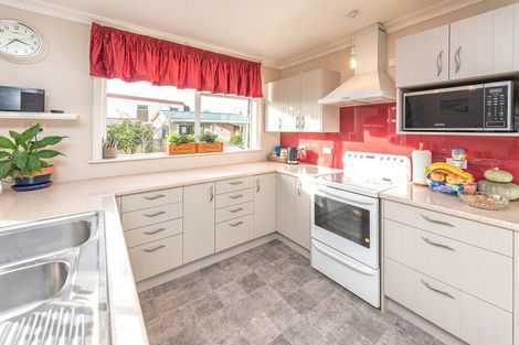 Photo of property in 56 Fitzherbert Avenue, Tawhero, Whanganui, 4501