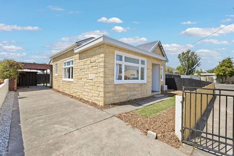Photo of property in 17 Hart Street, Woolston, Christchurch, 8023