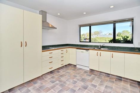 Photo of property in 10 Mclean Place, Woodend, 7610