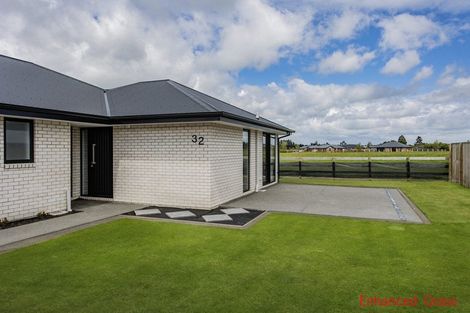 Photo of property in 32 Plover Avenue, Amberley, 7410