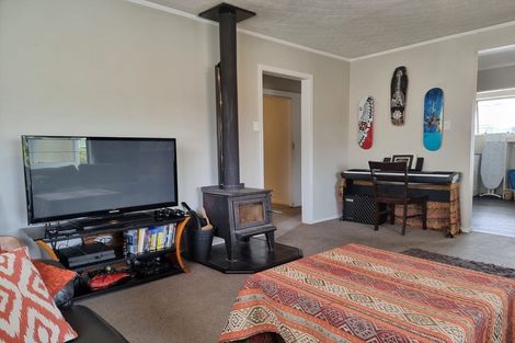 Photo of property in 69a Hartford Crescent, Totara Park, Upper Hutt, 5018