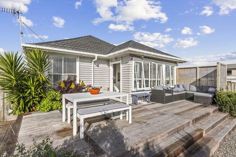 Photo of property in 64 Dixie Street, Te Horo Beach, Otaki, 5581