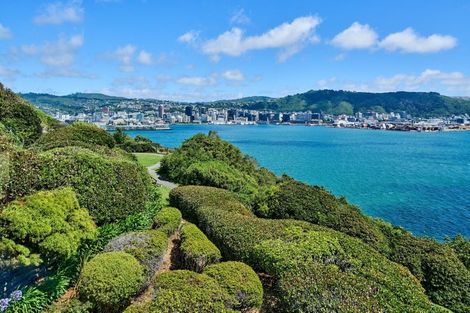 Photo of property in 14 The Crescent, Roseneath, Wellington, 6011