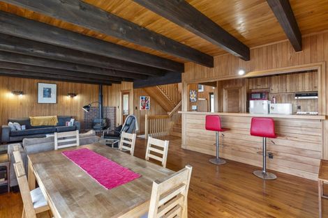 Photo of property in 11 Waiheke Street, Waikanae Beach, Waikanae, 5036