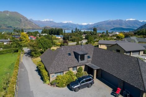 Photo of property in 259 Beacon Point Road, Wanaka, 9305