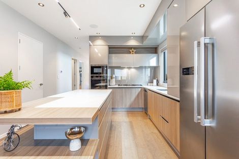 Photo of property in 28 Coast Garden Drive, Hobsonville, Auckland, 0616