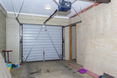 Photo of property in 5 Tay Street, Spotswood, New Plymouth, 4310