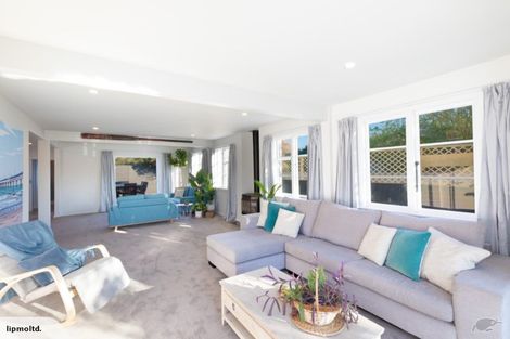 Photo of property in 167 Marine Parade, New Brighton, Christchurch, 8083