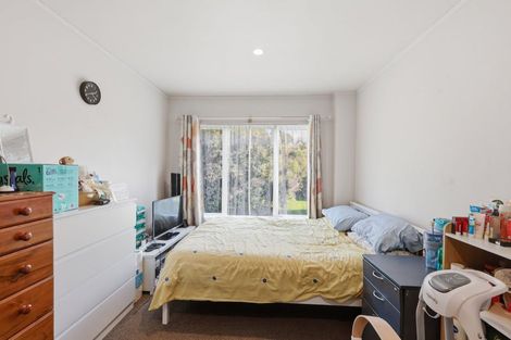 Photo of property in 1/57 Chartwell Avenue, Glenfield, Auckland, 0629