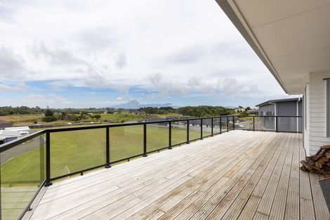 Photo of property in 5b Hinz Lane, Bell Block, New Plymouth, 4312