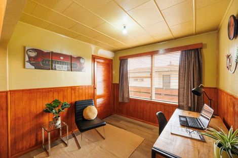 Photo of property in 39 Somerset Crescent, Highbury, Palmerston North, 4412