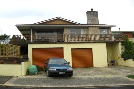 Photo of property in 1 Centennial Road, Fairfield, Dunedin, 9018