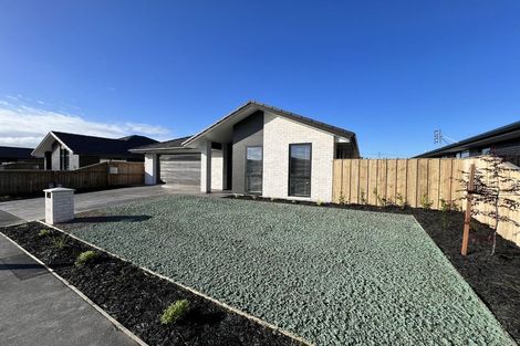 Photo of property in 32 Blue Jacket Drive, Halswell, Christchurch, 8025
