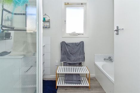 Photo of property in 1/415 Great South Road, Opaheke, Papakura, 2113