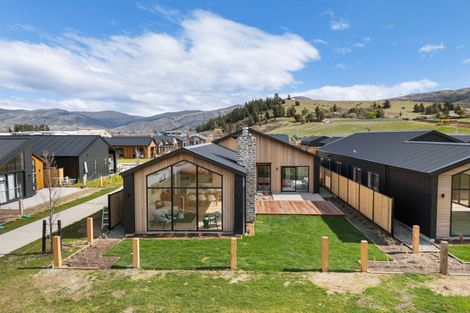 Photo of property in 119 Wooing Tree Avenue, Cromwell, 9310