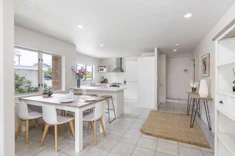 Photo of property in 26 Aotea Road, Glen Eden, Auckland, 0602