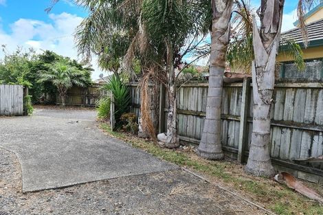 Photo of property in 542 Don Buck Road, Westgate, Auckland, 0614