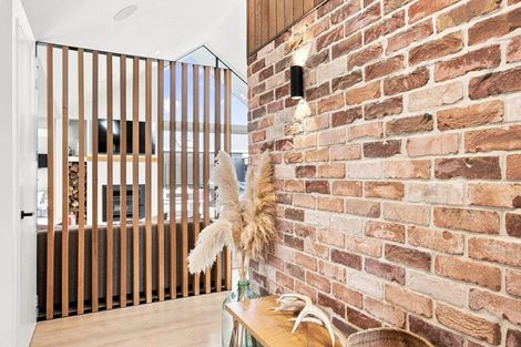 Photo of property in 225 Springfield Road, St Albans, Christchurch, 8014