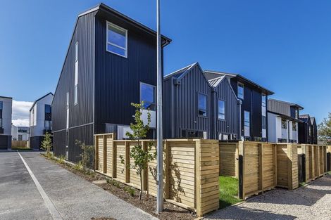 Photo of property in 32 John Street, Stokes Valley, Lower Hutt, 5019