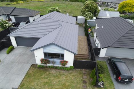 Photo of property in 8 Brightstone Crescent, Aranui, Christchurch, 8061