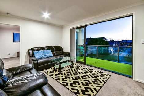 Photo of property in 15 Piripono Crescent, Pukekohe, 2120