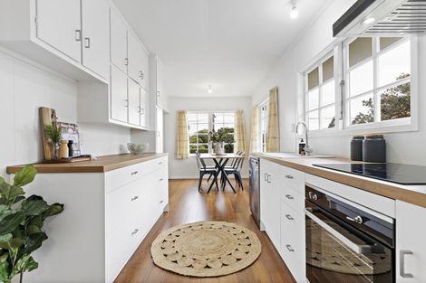 Photo of property in 93 Watt Street, Featherston, 5710