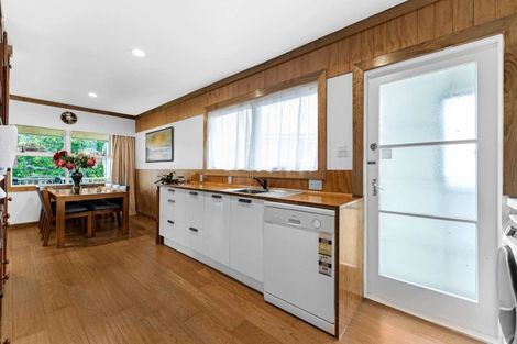 Photo of property in 22 Lawrence Crescent, Hillpark, Auckland, 2102