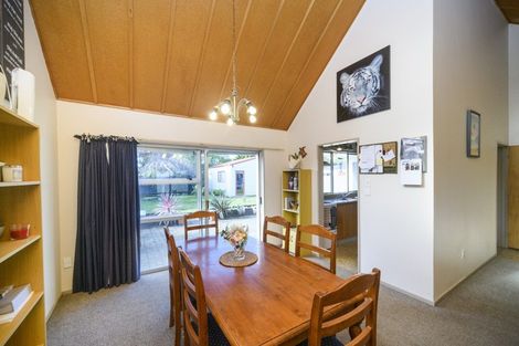 Photo of property in 3 Dampier Avenue, Awapuni, Palmerston North, 4412