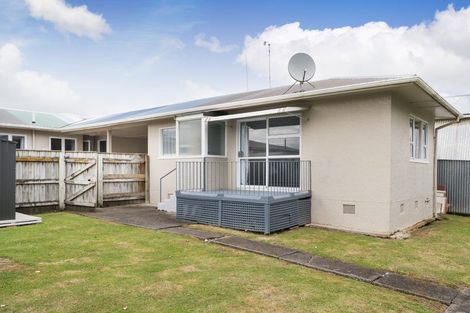 Photo of property in 21-21a Nottingham Avenue, Awapuni, Palmerston North, 4412