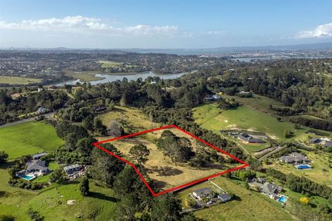 Photo of property in 15 Elmore Road, Paremoremo, Auckland, 0793