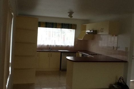 Photo of property in 108 Pitt Avenue, Clendon Park, Auckland, 2103