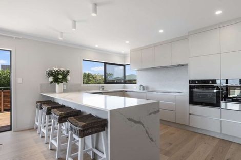 Photo of property in 100 Hamurana Road, Omokoroa, 3114