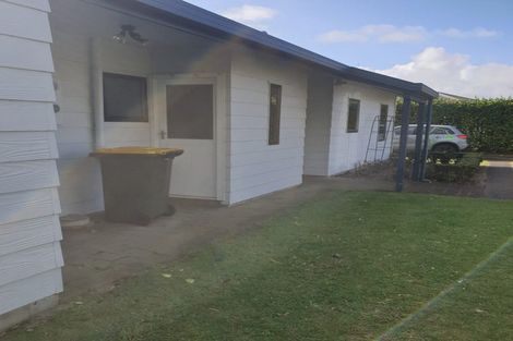 Photo of property in 82 Sandspit Road, Waiuku, 2123