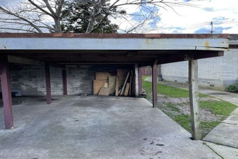 Photo of property in 2/30 Mcleod Road, Henderson, Auckland, 0612