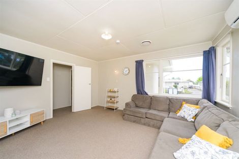 Photo of property in 27 Duff Crescent, Highbury, Palmerston North, 4412