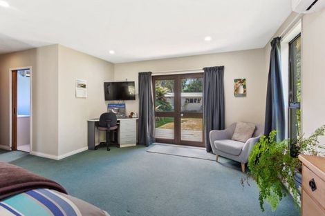 Photo of property in 3 Woodfield Place, Woodend, 7610