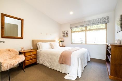 Photo of property in 34 Rochfort Road, Havelock North, 4130