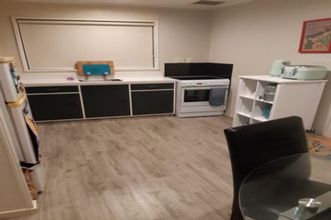 Photo of property in 2/151 Te Mata Road, Havelock North, 4130