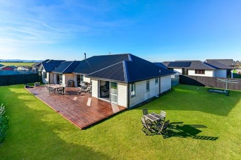 Photo of property in 6 Dundee Close, Darfield, 7510