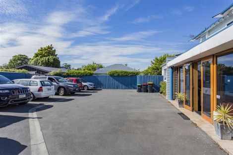 Photo of property in 4 Whitmore Street, Edgeware, Christchurch, 8013