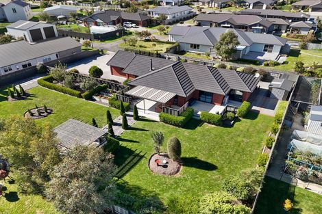 Photo of property in 7 Routhan Way, Carterton, 5713