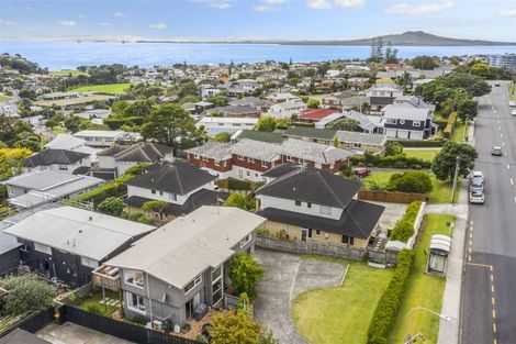 Photo of property in 1/51 East Coast Road, Milford, Auckland, 0620