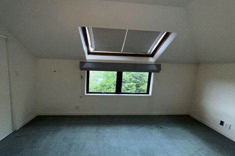 Photo of property in 9 Jenness Grove, Harbour View, Lower Hutt, 5010