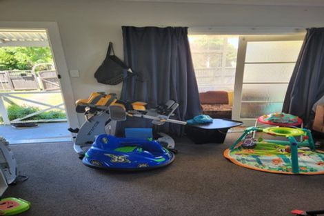 Photo of property in 1/72 Gloucester Road, Manurewa, Auckland, 2102