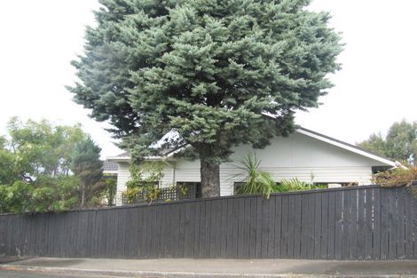 Photo of property in 25 Enfield Road, Hospital Hill, Napier, 4110